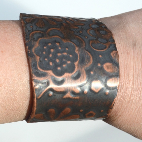 Floral Embossed Wide Cuff Bracelet Pure Solid Copper Patina Flowers Handmade - Picture 5 of 11